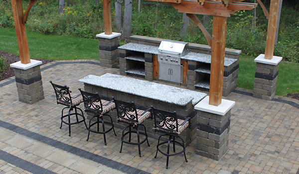 Fendt Builders Paving Stones